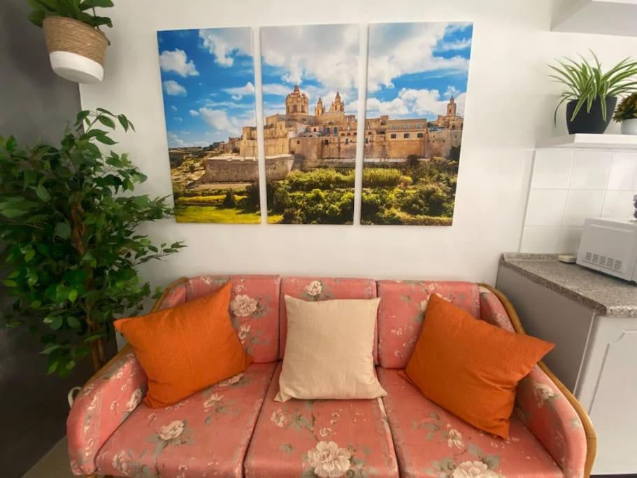 St Paul'S Bay Central Apartment In Qawra St. Paul's Bay Bagian luar foto