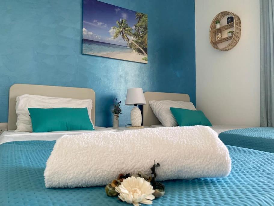 St Paul'S Bay Central Apartment In Qawra St. Paul's Bay Bagian luar foto