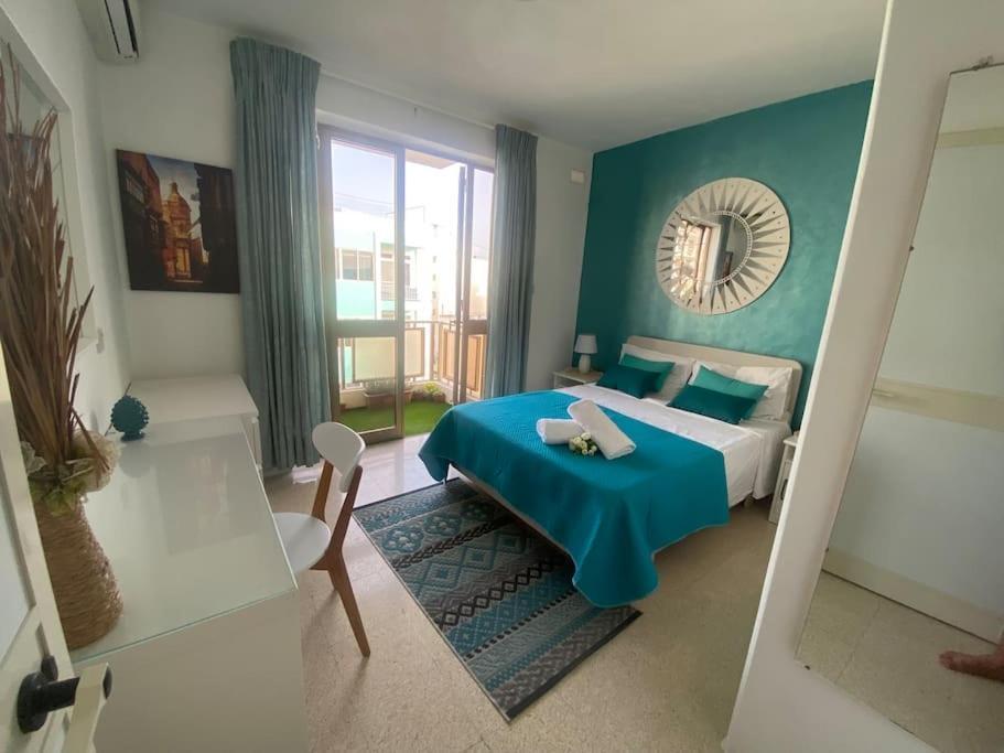 St Paul'S Bay Central Apartment In Qawra St. Paul's Bay Bagian luar foto
