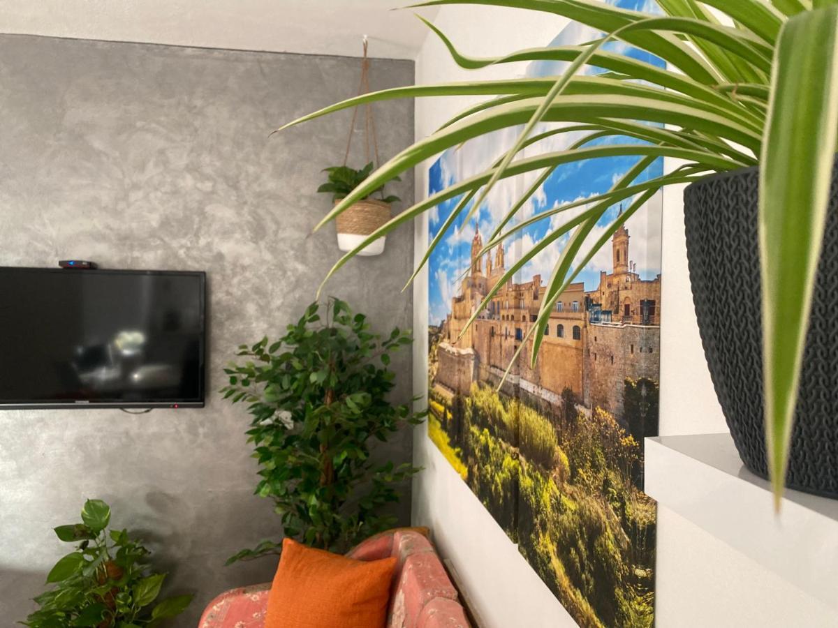 St Paul'S Bay Central Apartment In Qawra St. Paul's Bay Bagian luar foto
